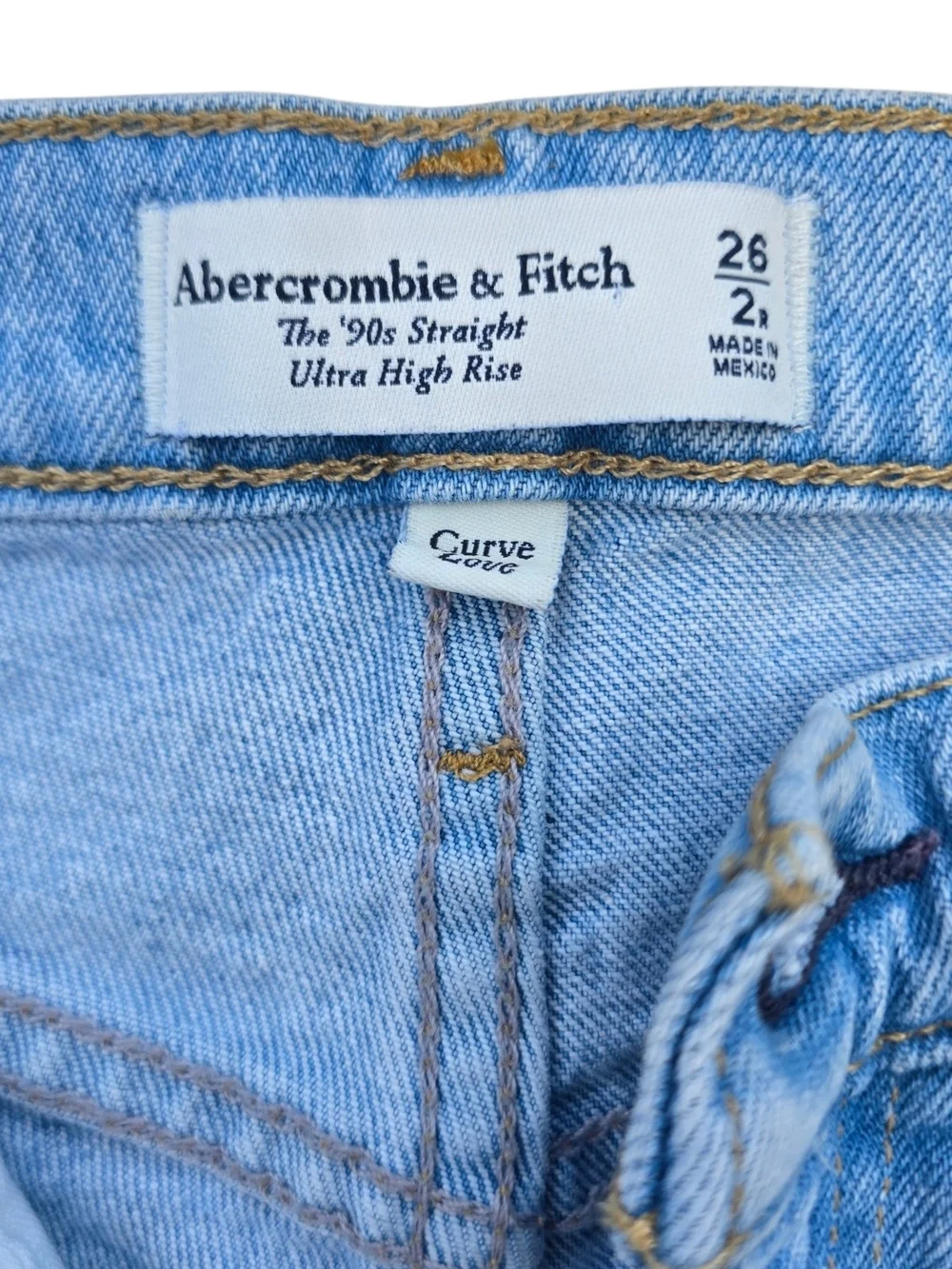 Abercrombie Curve Love 90s Straight Jeans Size 26 Distressed - Picture 2 of 6